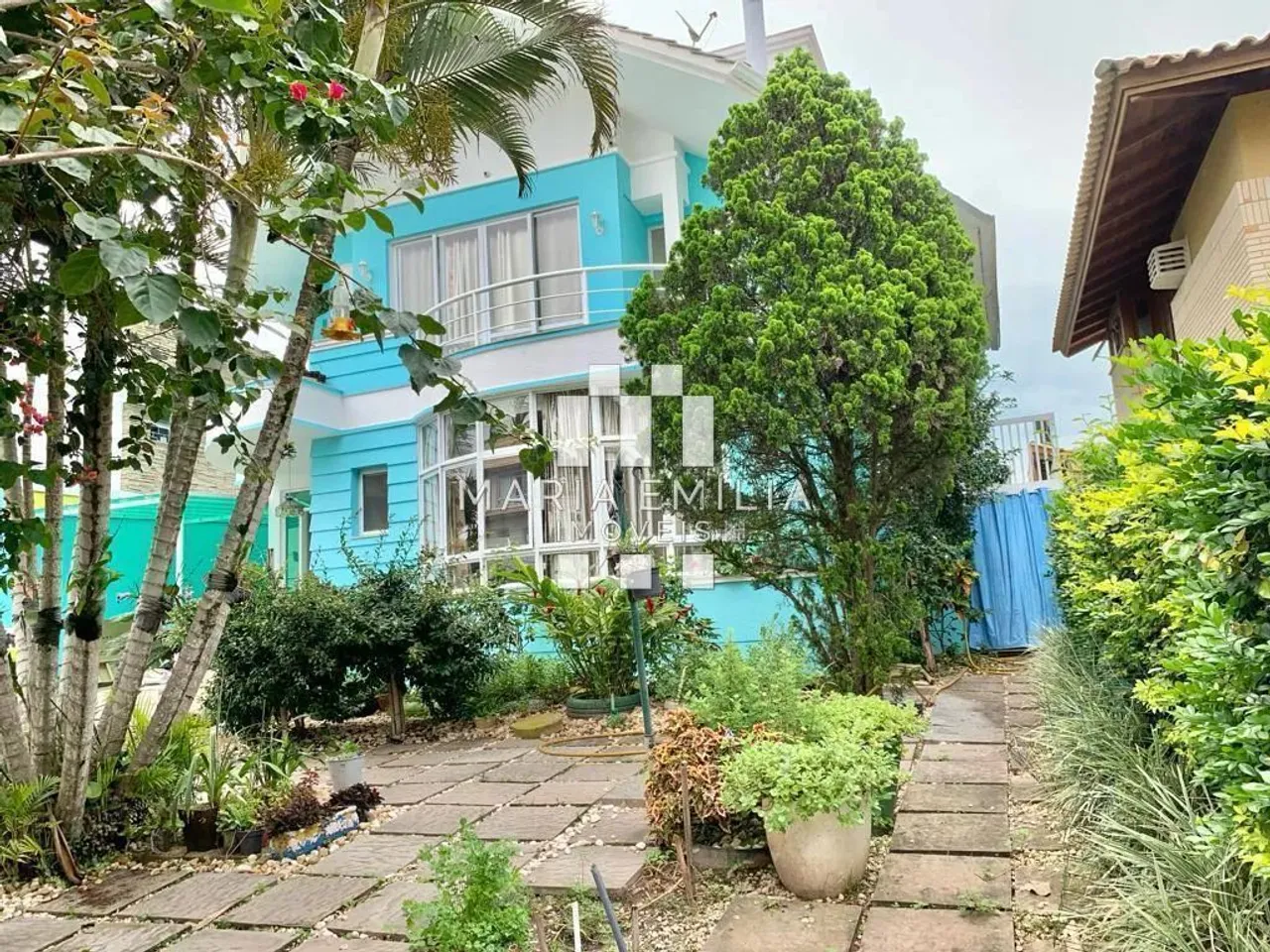 Casa à venda em Florianópolis, Jurerê, com 3 suítes, com 269 m²