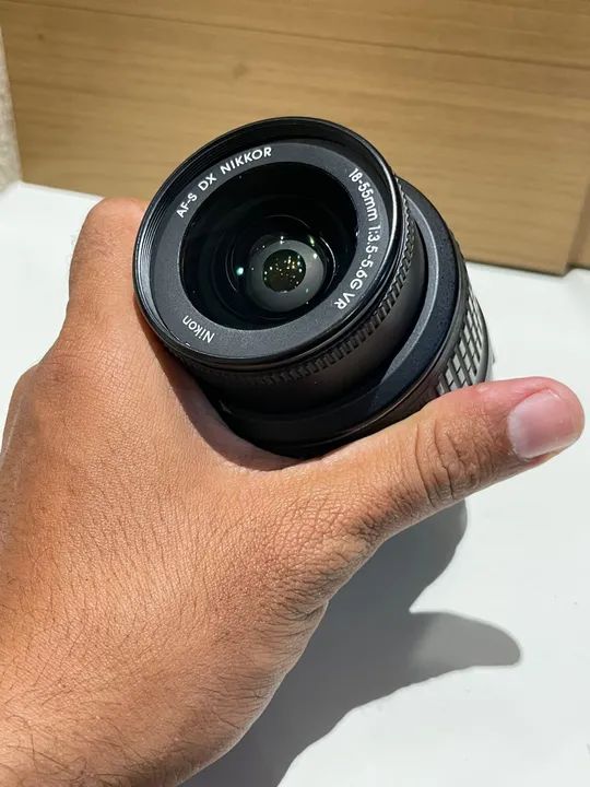 Lente Nikon AF-S Nikkor 18-55mm f/3.5-5.6G DX VR - Foto 2