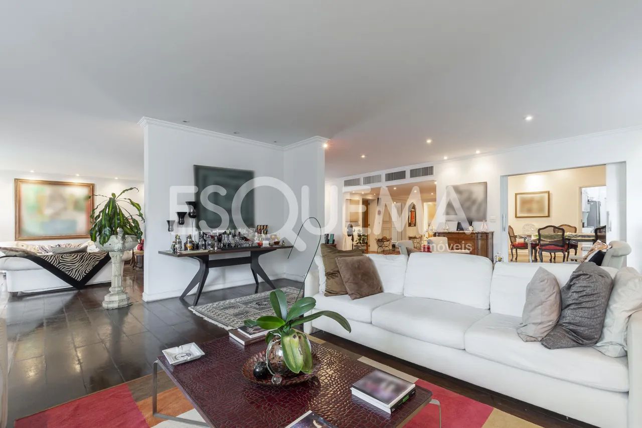 Apartamento com janelões piso teto - Foto 2