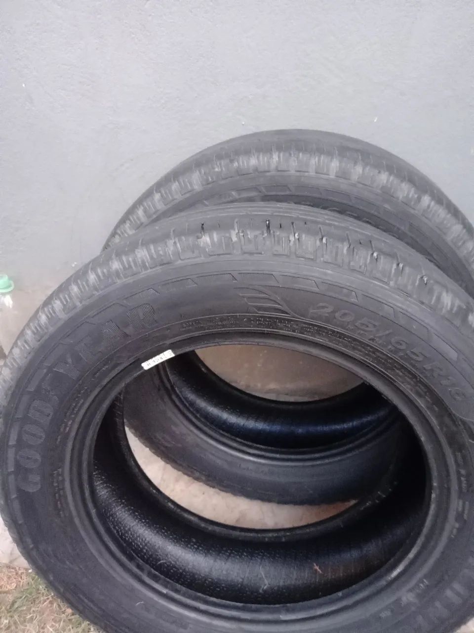 Pneus Goodyear 205/65R16