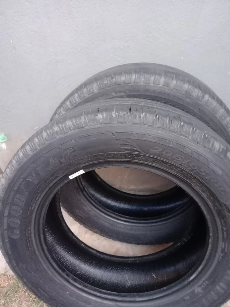 Pneus Goodyear 205/65R16