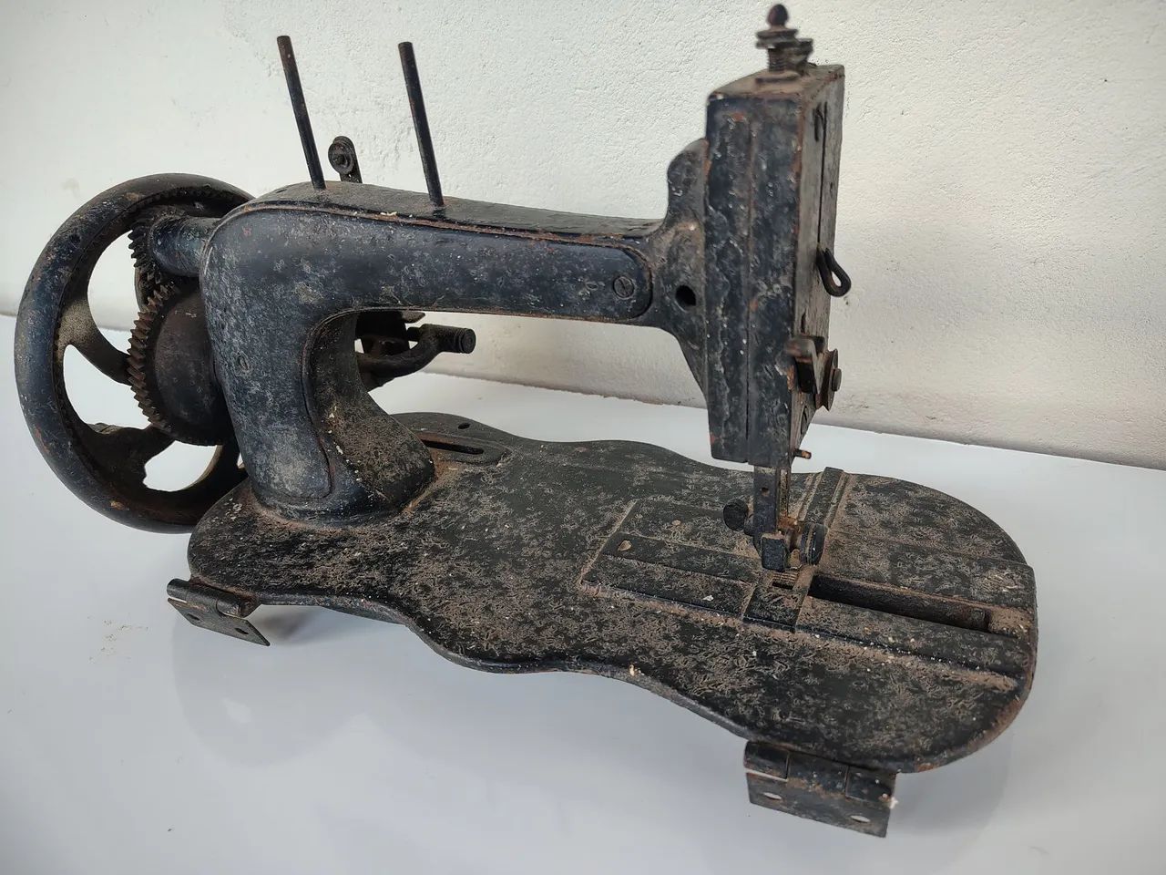 Máquina de Costura Antiga