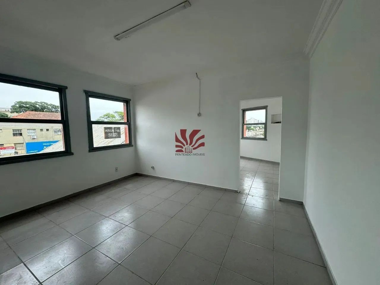 Sala Com 43m², Centro - Canoas