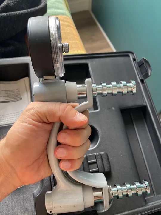 Dinamômetro de Mão - Teste de Força Muscular - Foto 3