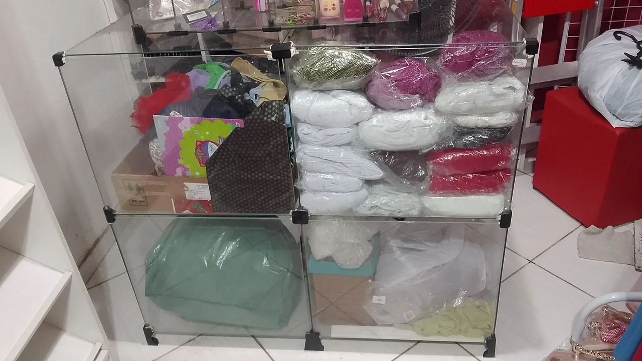 Vitrine de vidro ( 6 Nichos)