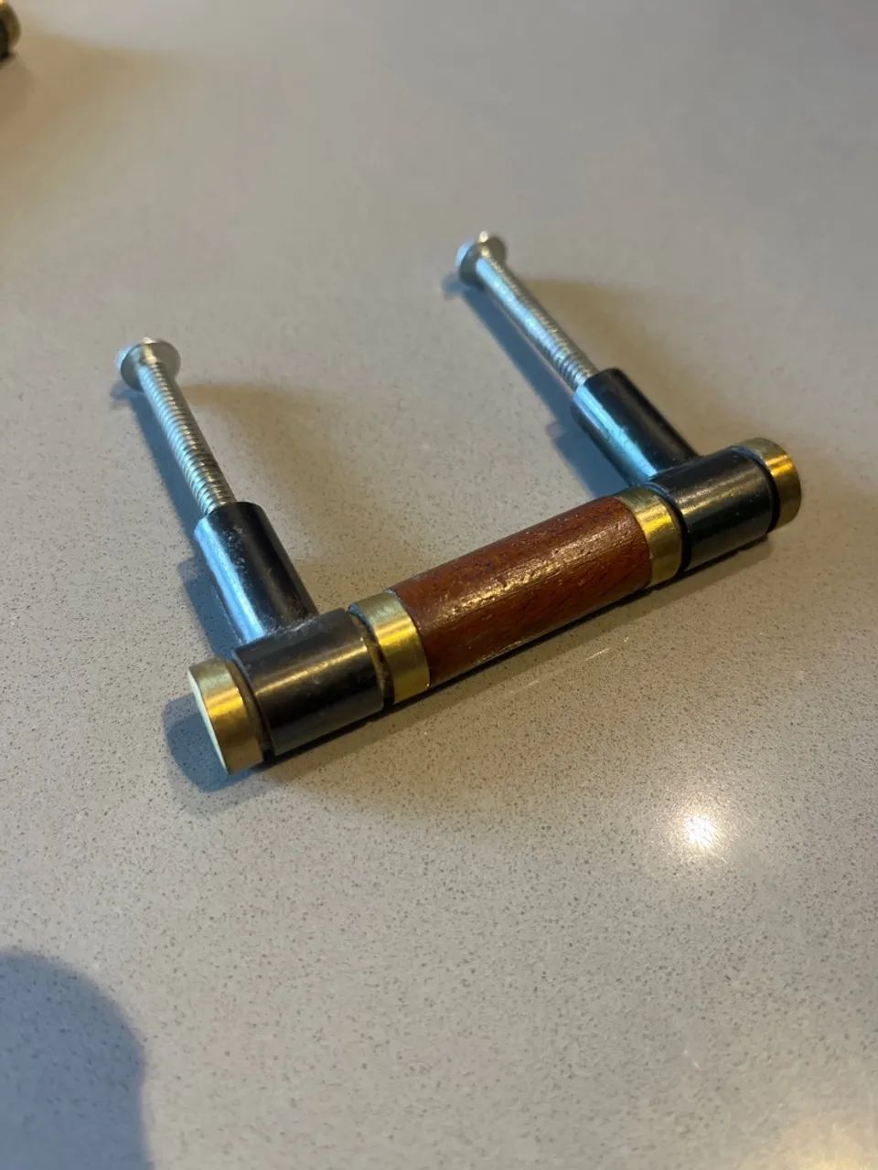 Puxador de porta em madeira e metal (17 peças) - Foto 2