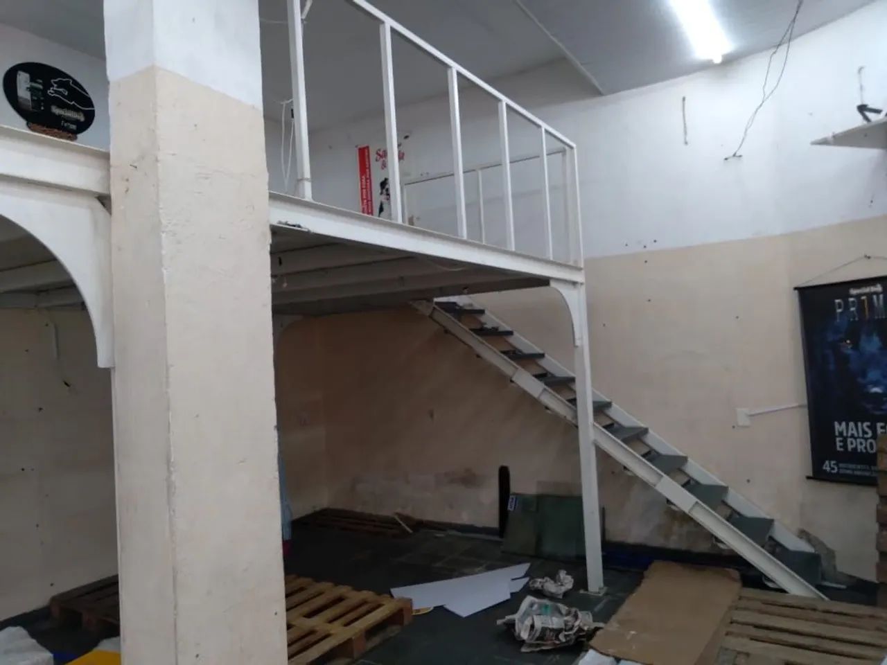 mezanino metálico com escada para comércio - Foto 3