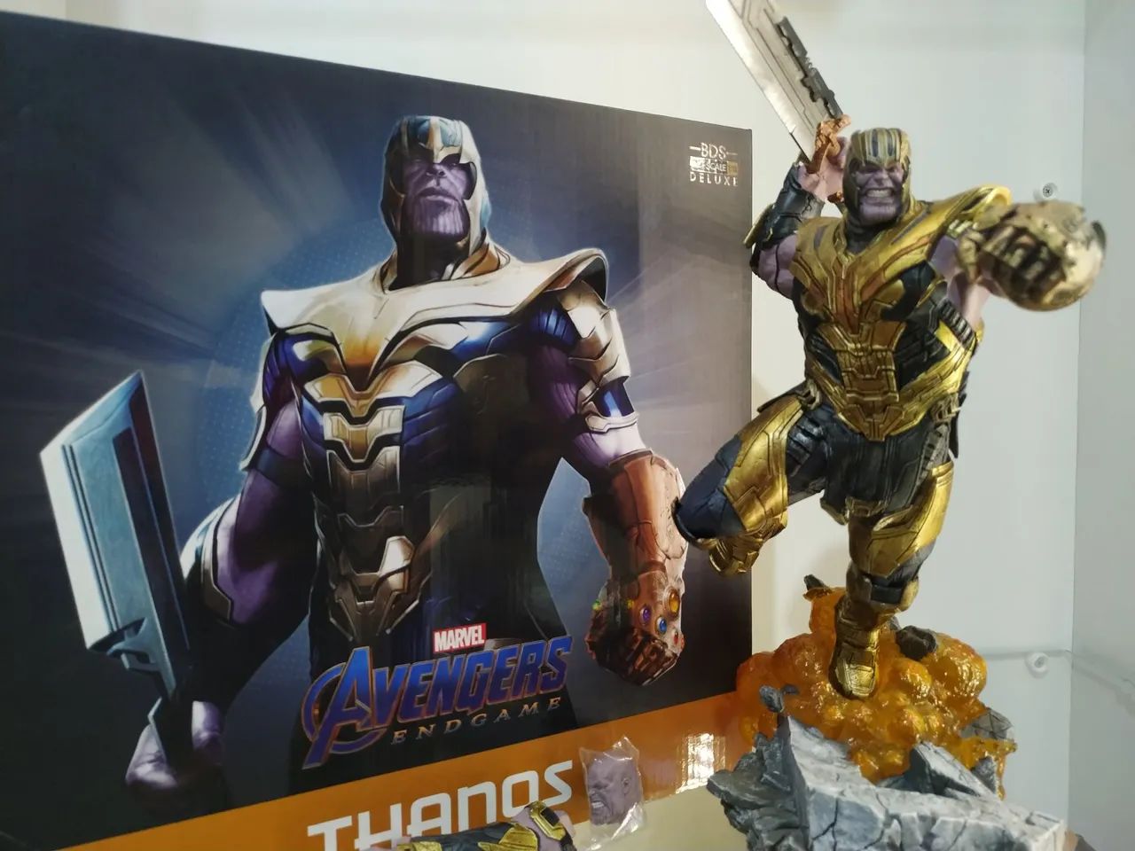  Thanos de luxe ( versão exclusiva) Iron studios 1/10 