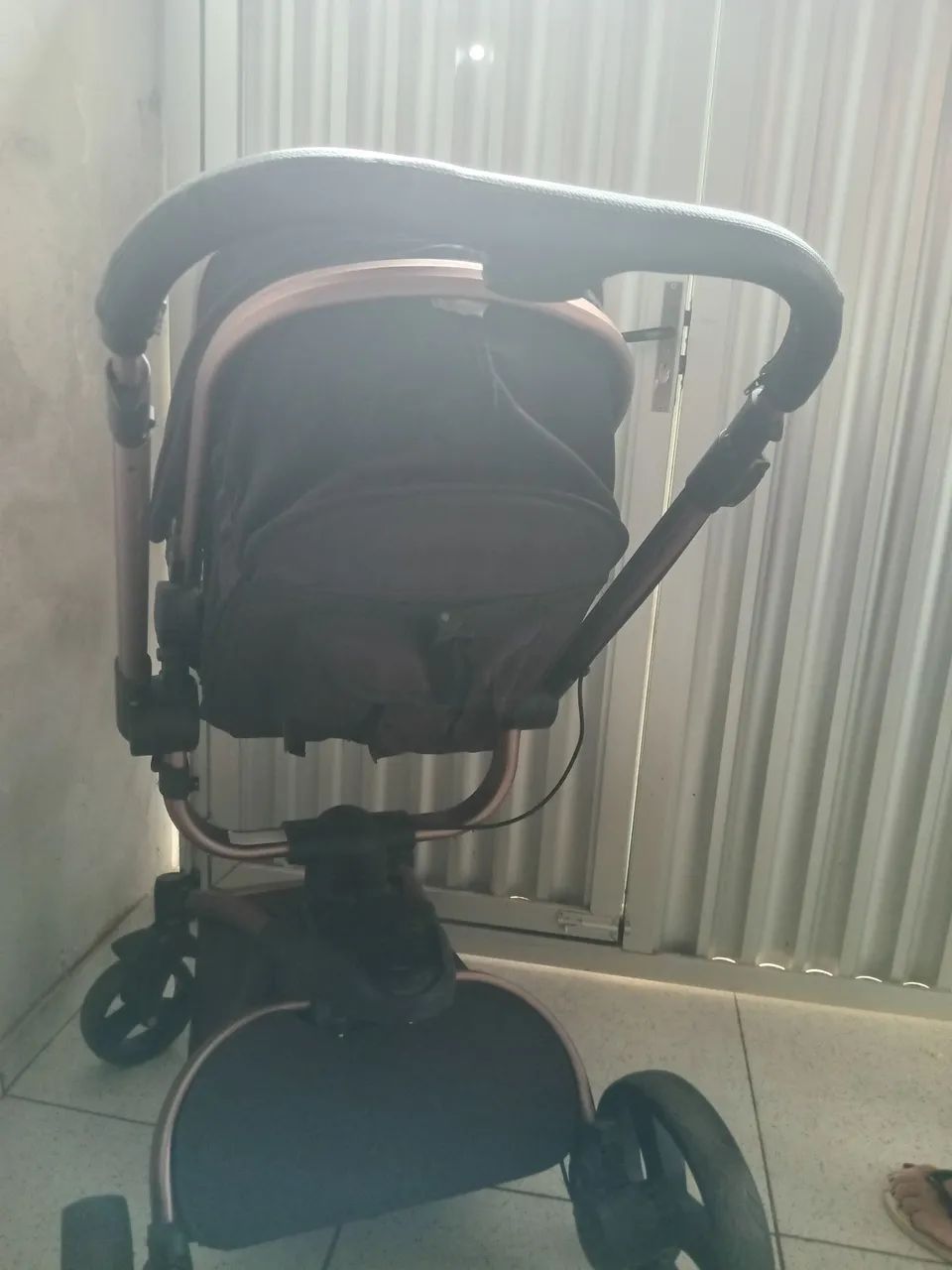 Carrinho de bebê conforto 2 em 1 preço a negociar  - Foto 4