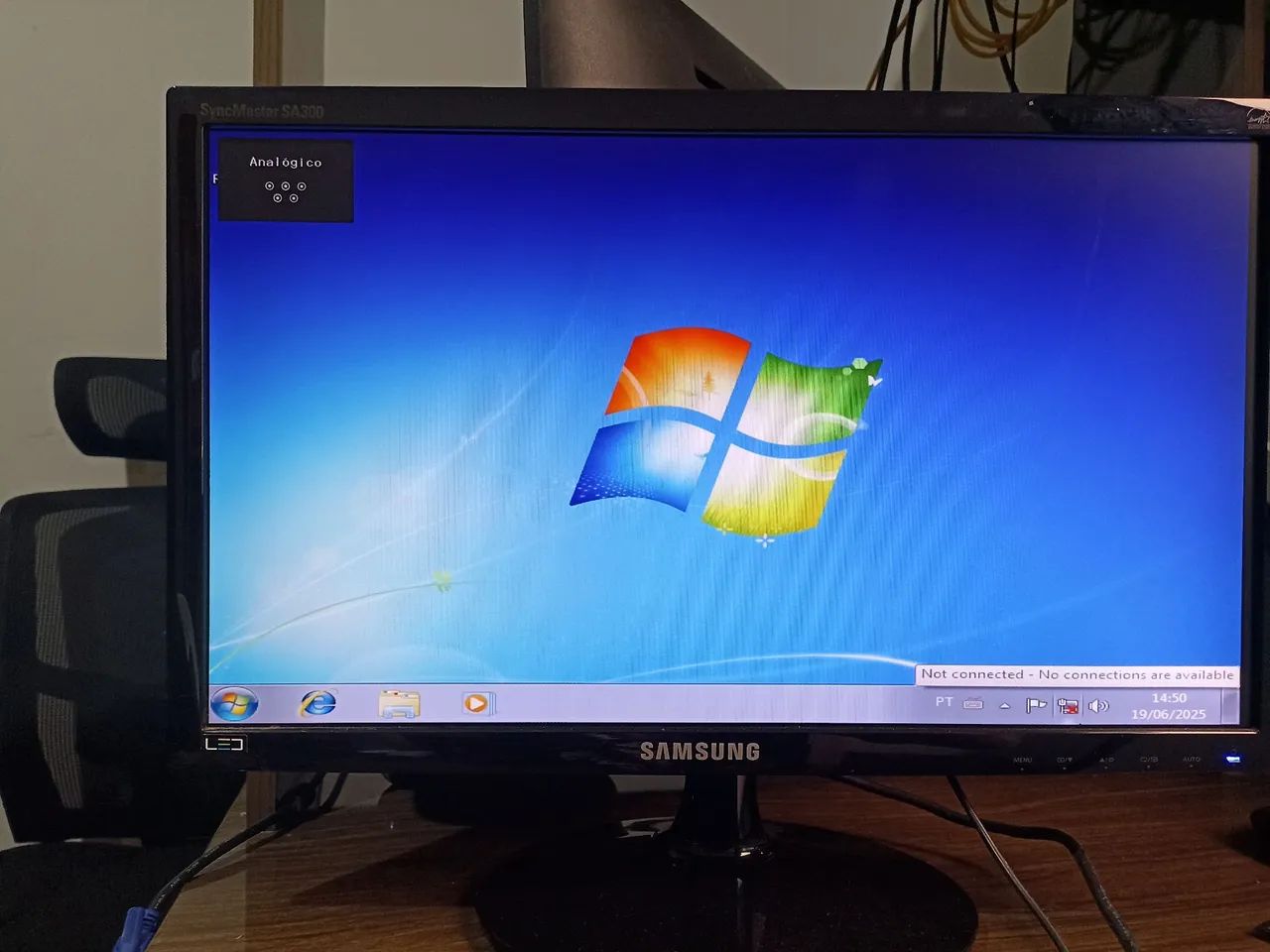 Monitor Samsung S20A300B64739263957377122