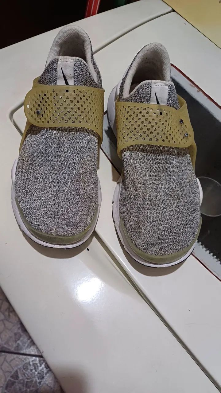 Tênis Nike Flyknit - Cinza