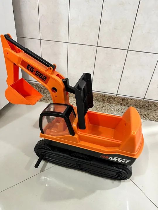 Escavadeira de Brinquedo Infantil - Gigante - Foto 3