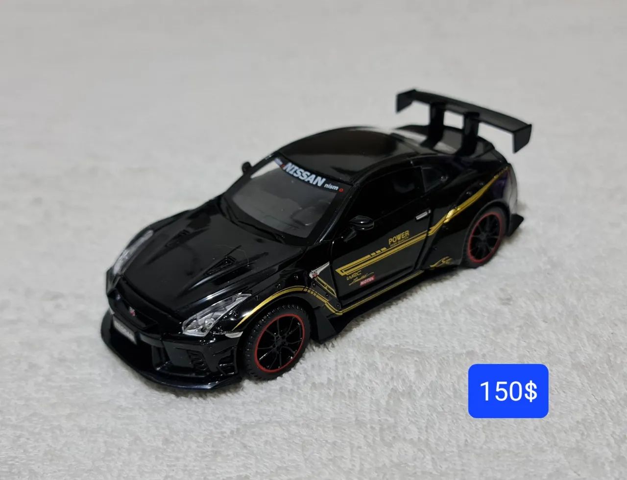 Carrinho miniatura Nissan GTR R35 