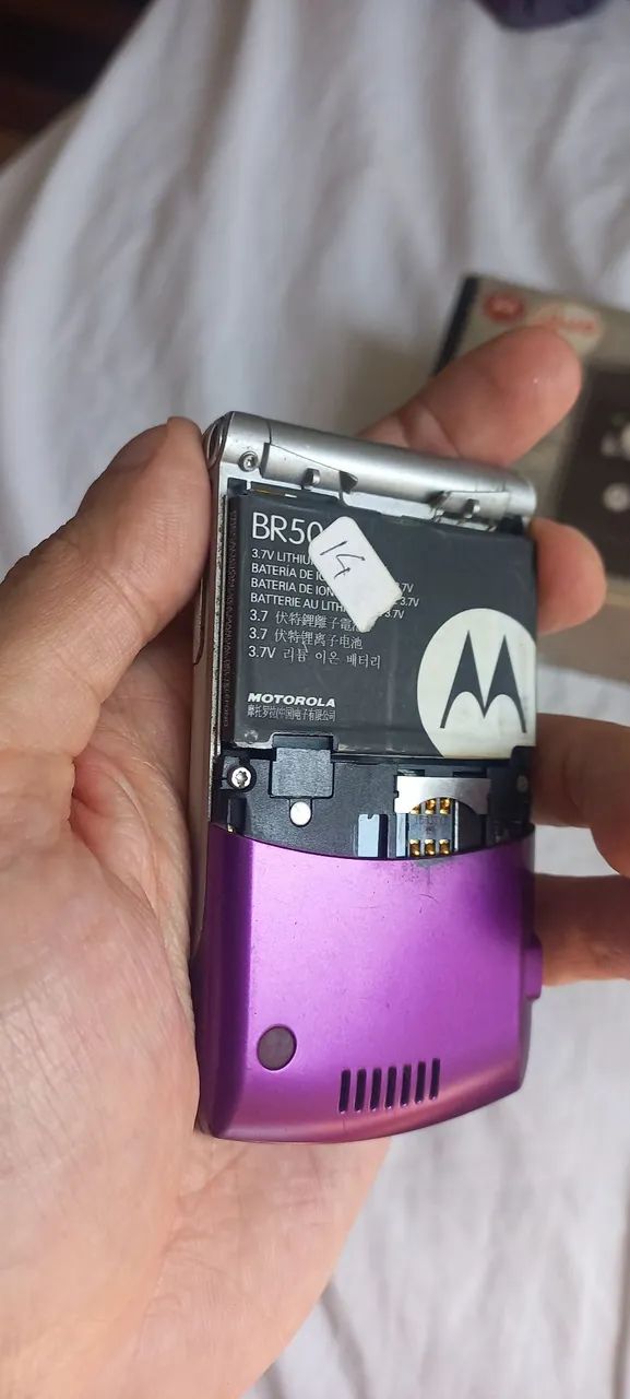 Motorola V3 na caixa - Foto 5