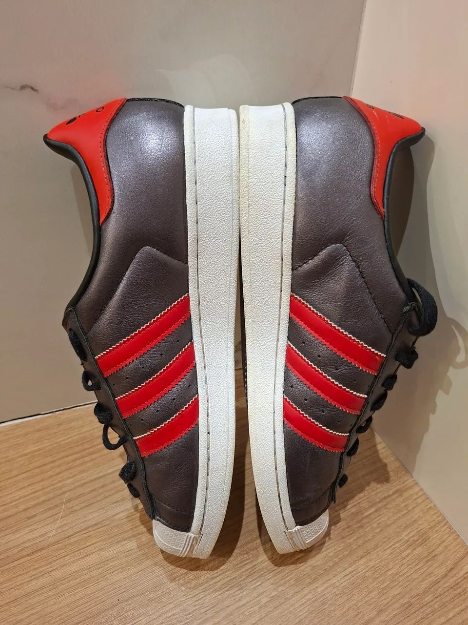 Tênis Adidas especial exclusivo - Foto 2