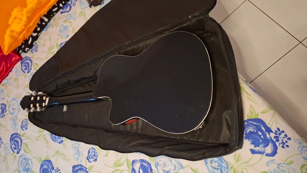 Violão Giannini elétrico com capa e palheta - Foto 3