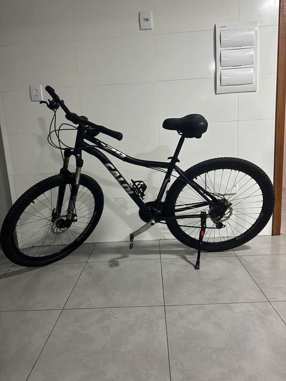 Vendo 2 bicicletas semi novas!!! 