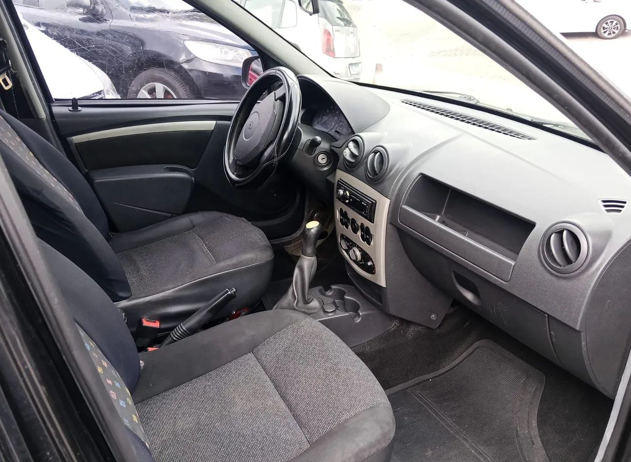 Renault Logan Expres./Exp. UP Hi-Flex 1.0 16V 4p, foto 6 de 9