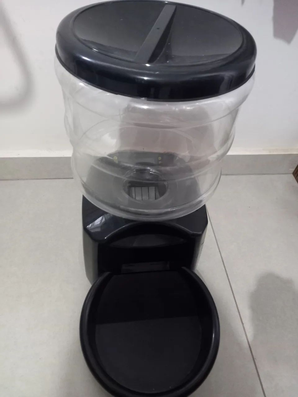 Comedouro automático para cachorro 