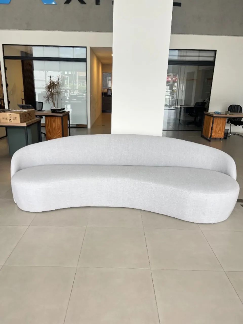 Sofá de tecido, com design elegante. - Foto 2