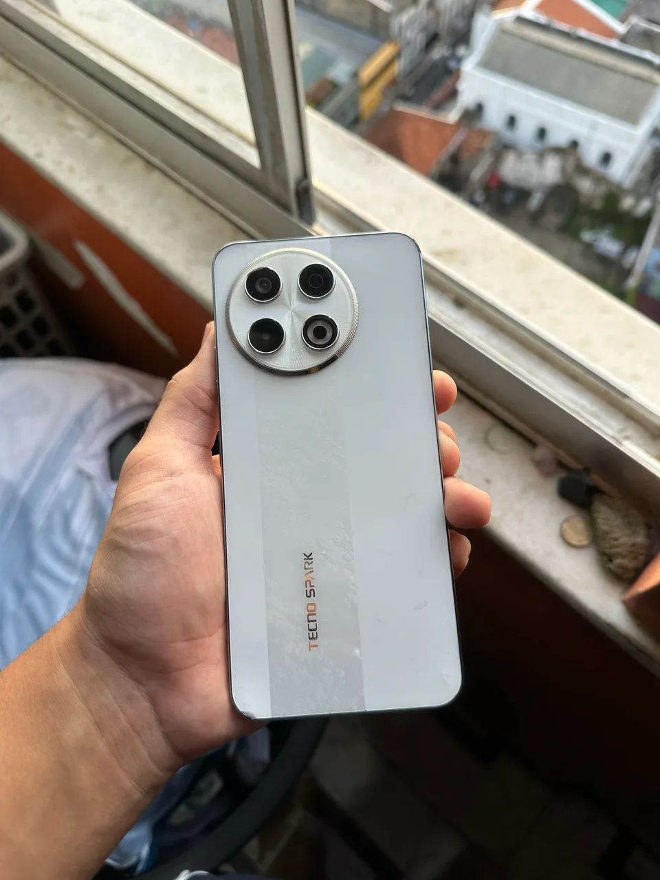 Vendo Tecno Spark 30 Pro / Leia