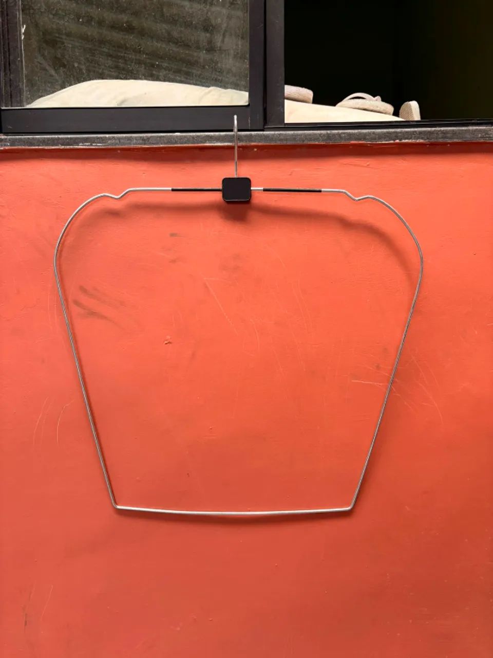 Kit com 35 Cabides Silhueta Meio Corpo