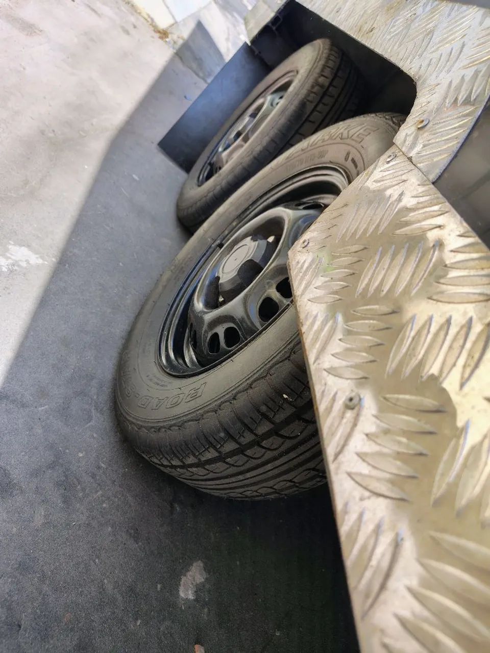 Vendo trailer baú  - Foto 3