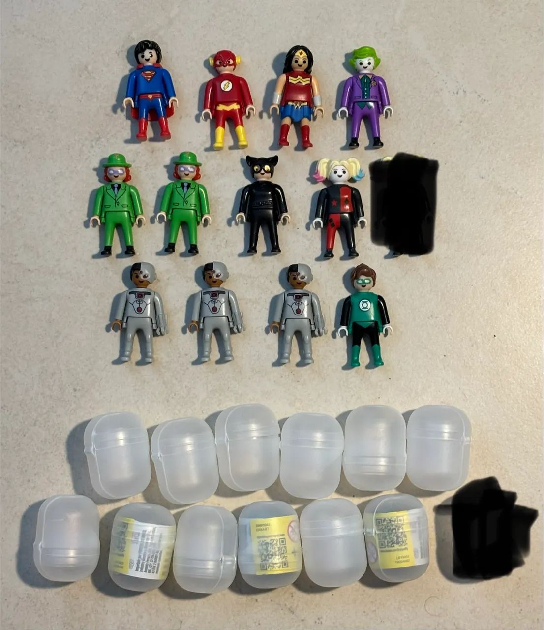 Lote com 12 Kinder Ovo Playmobil DC - Foto 2