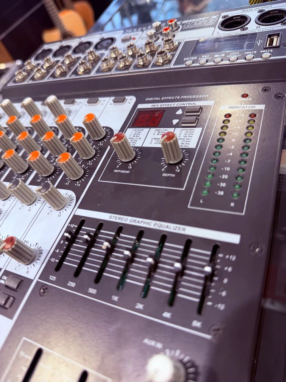 Mesa de som Soundcraft  - Foto 3