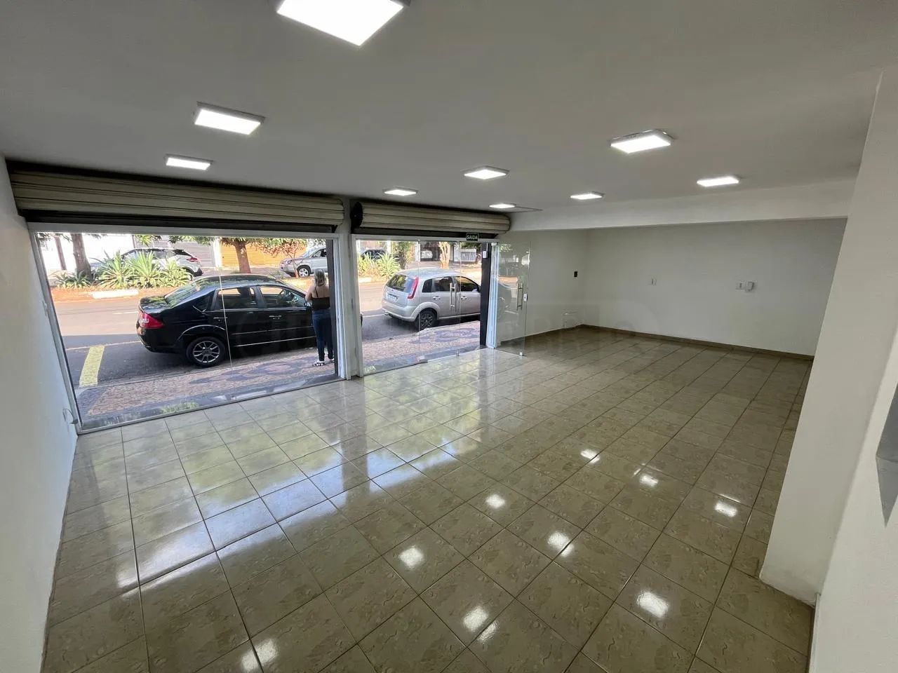 Casa Comercial à venda, 5 quartos, 1 suíte, Jardim Petrópolis - Piracicaba/SP - Foto 2