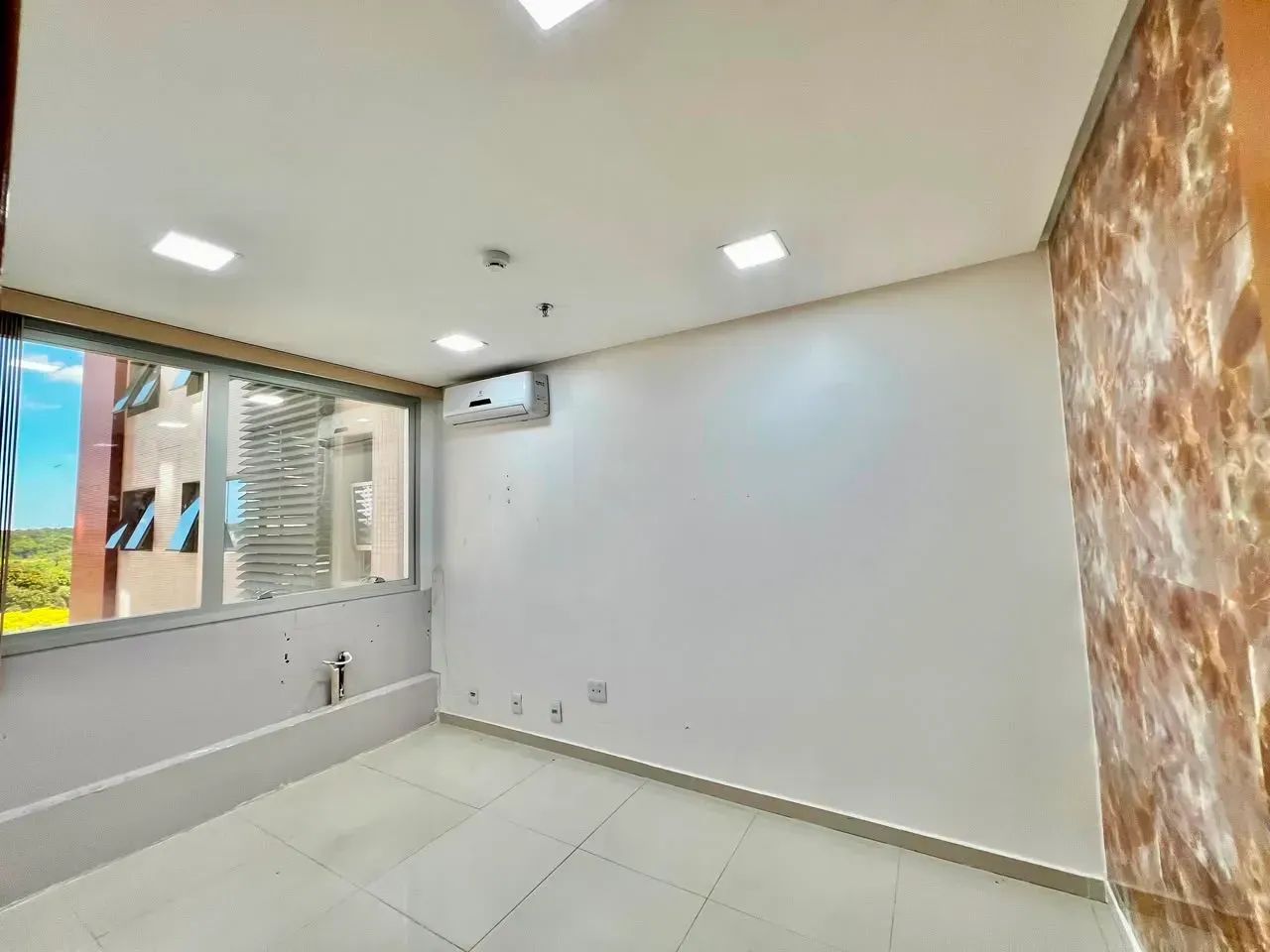 SALA COMERCIAL NO ATLANTIC TOWER | 89m2 | 10° Andar - Foto 3