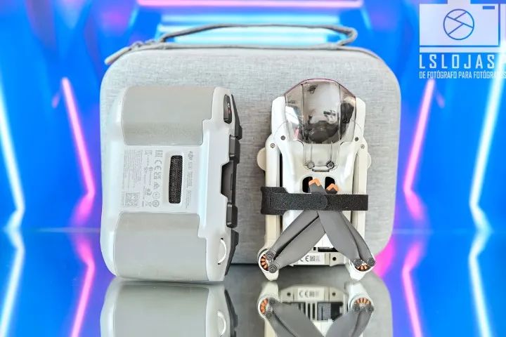 Drone DJI Mini 3 4K HDR 30fps + Controle + Maleta - Foto 2