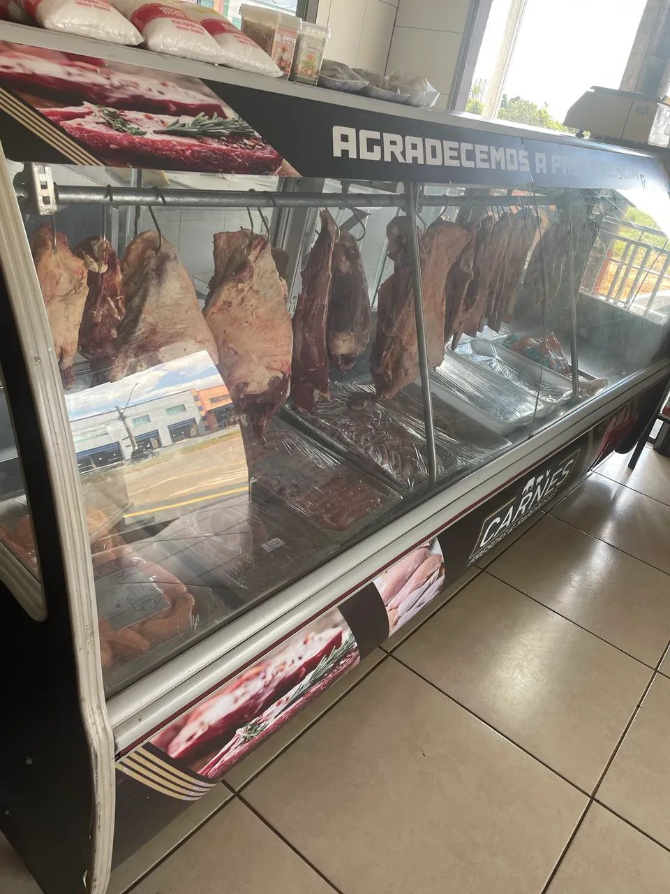 Vende se casa de carnes e frios  - Foto 5