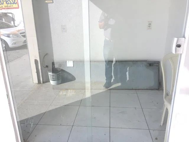 Sala Comercial  12 m² | Prédio com Grande Circulação Sala com 12 m², ideal para pequenos e - Foto 3
