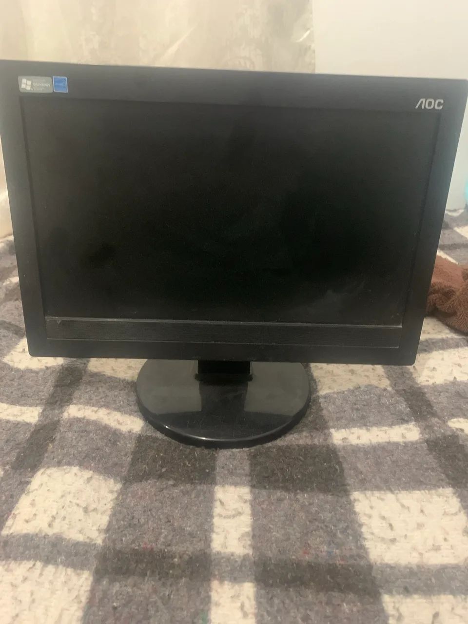 Monitor aoc 519Sw computador sem cabo funcionando normalmente 