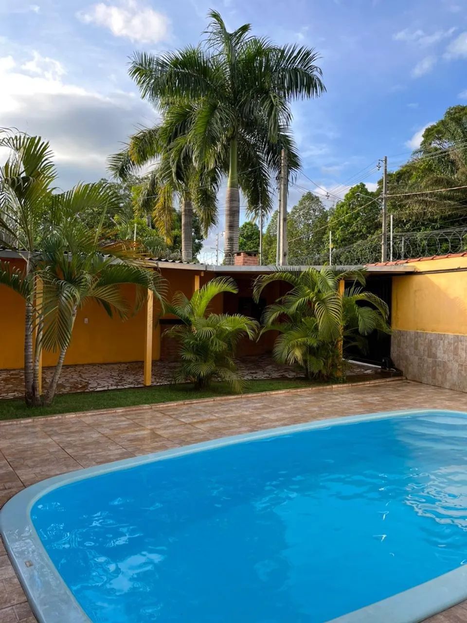 Casa com piscina 