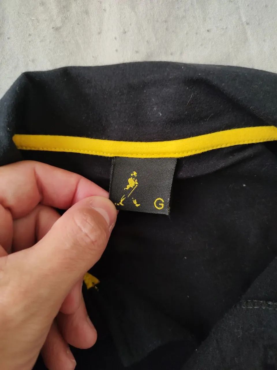 Camisa polo Johnny Walker preta G nunca usada - Foto 4