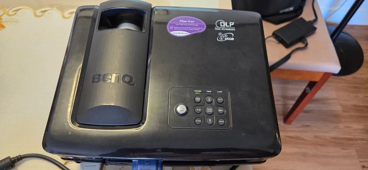 Projetor multimidia Benq MP-515 2500 lumens