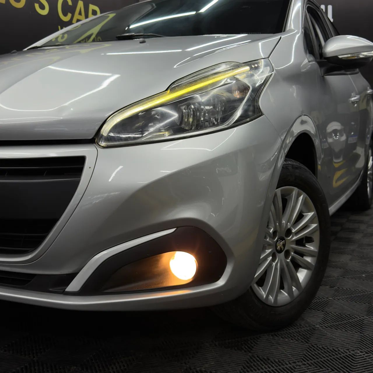 Peugeot 208 Active Pack 1.2 Flex 12V 5P Mec. 2018 - Foto 3