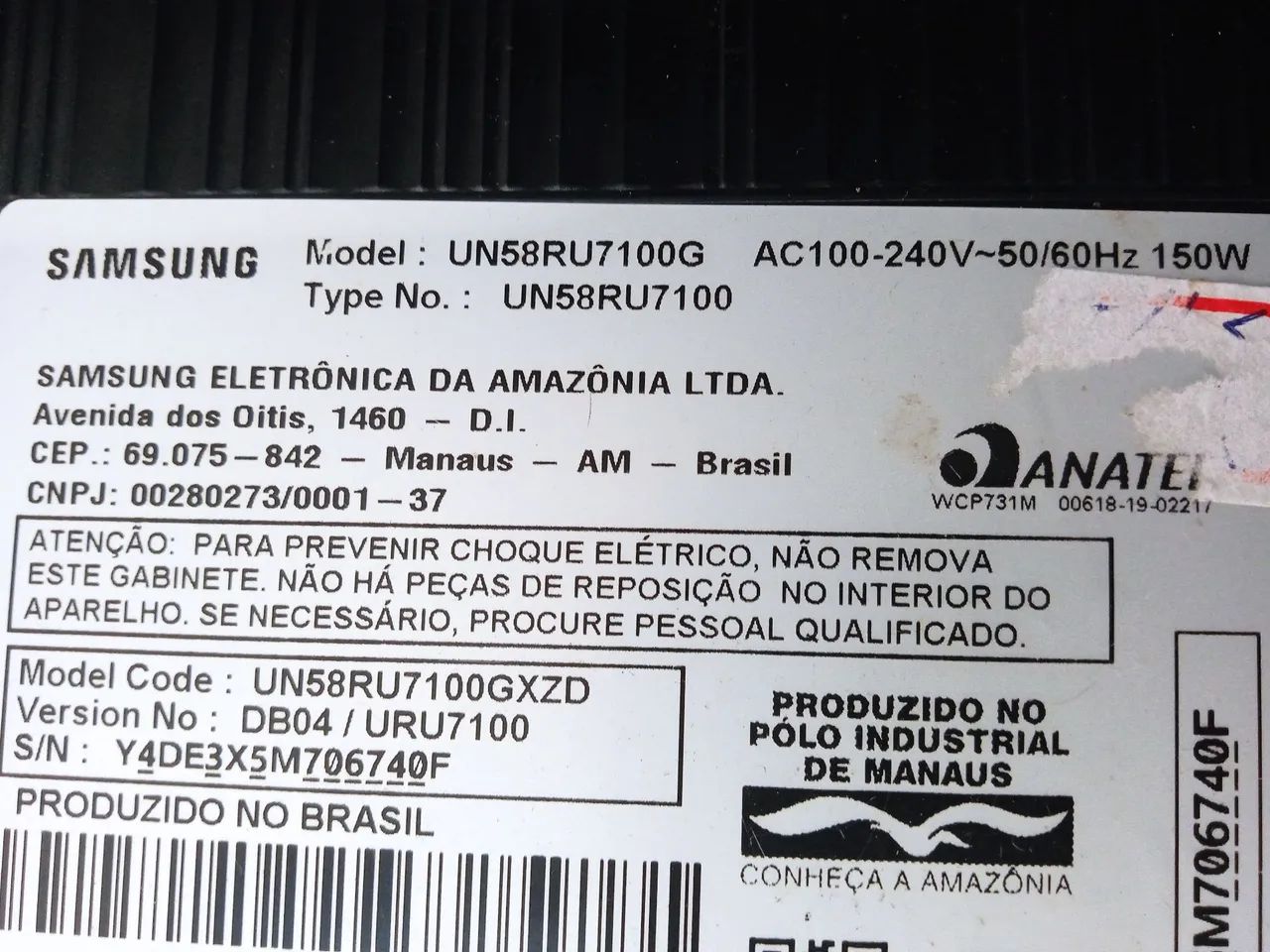Vendo 2 Smart tvs com telas quebradas uma de 50 polegadas e outra de 60 polegadas