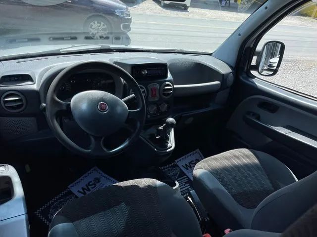 Fiat Doblo Essence 1.8 Flex 16V 5P 2012 - Foto 5