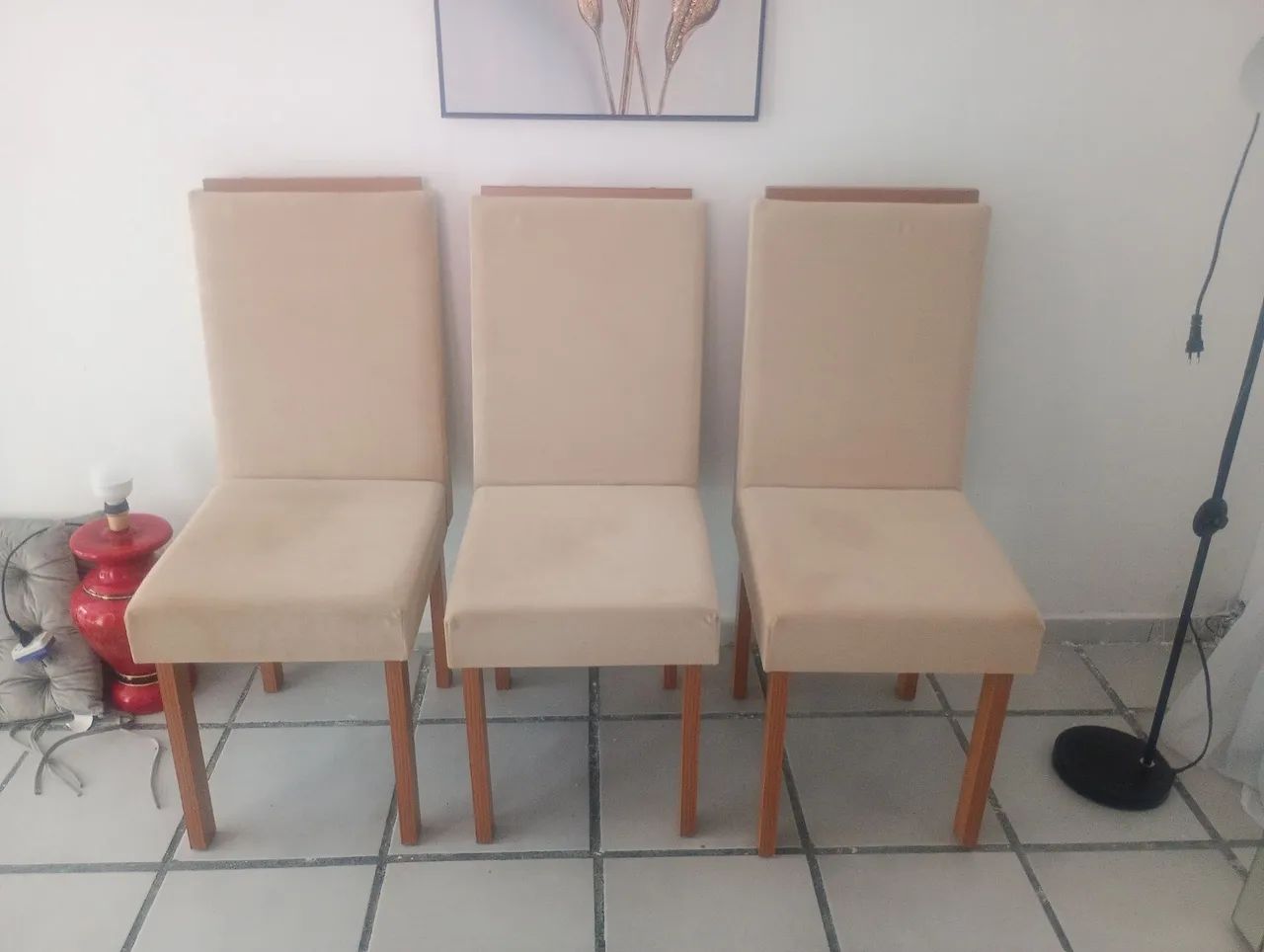 Três lindas cadeiras novas  - Foto 2