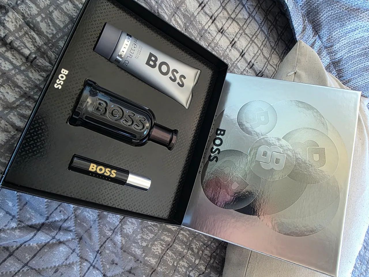 Kit Hugo Boss Parfum 100ml - Foto 2
