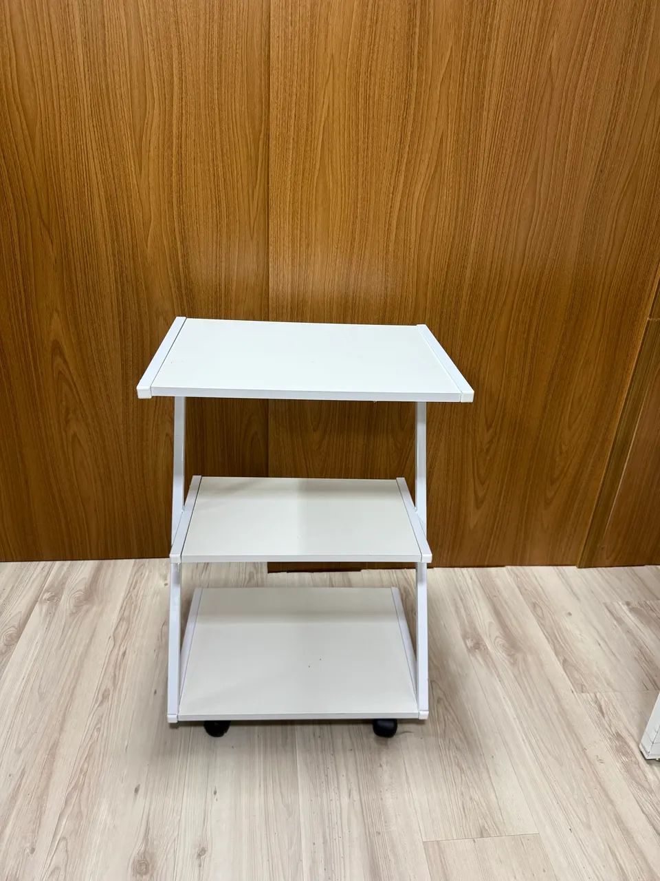 Prateleira Mesa Lateral Com Rodinha Branco  - Foto 5