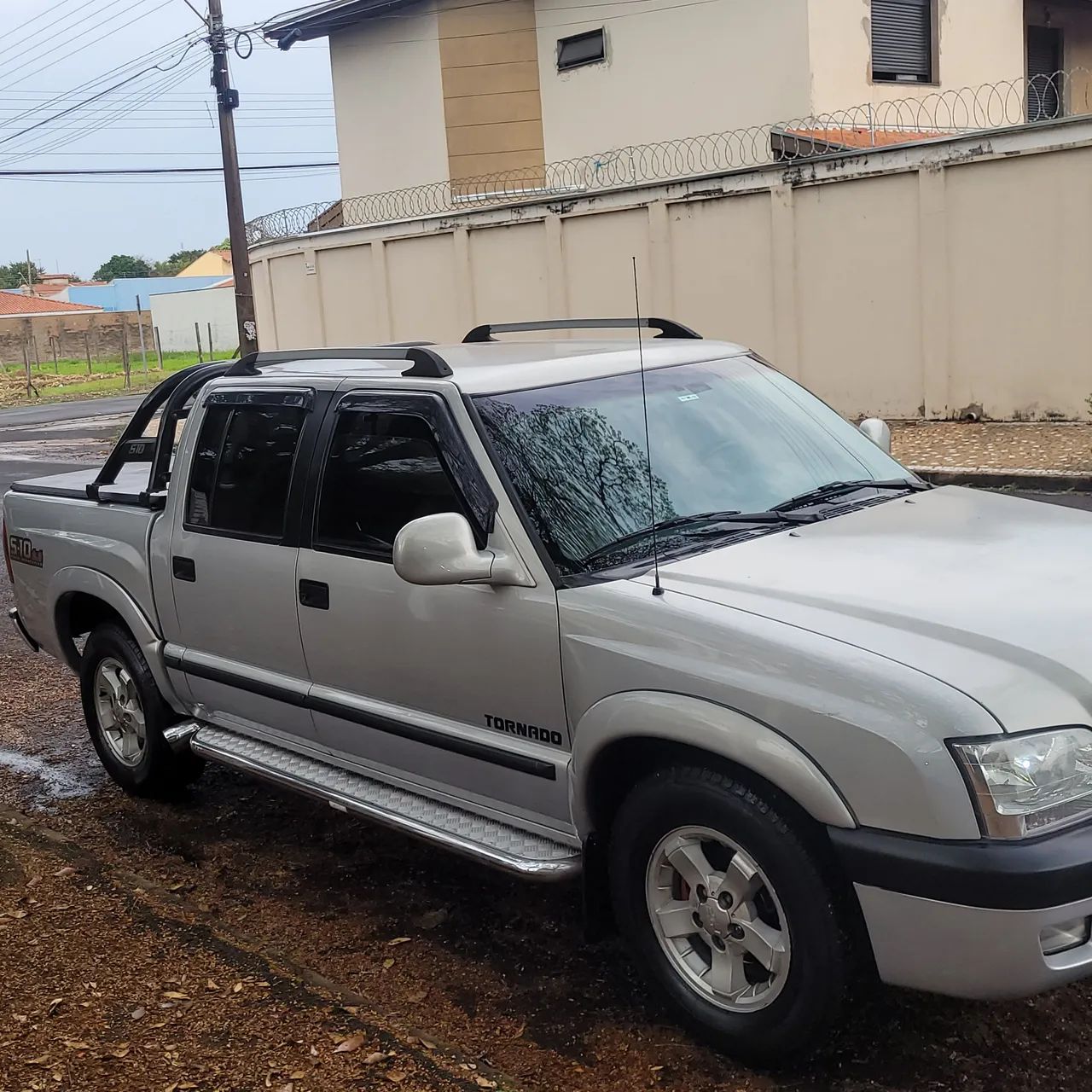 Chevrolet S10 P-up Tornado 2.8 TDI 4x2/4x4 CD Dies 2005