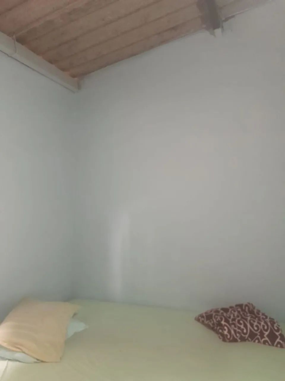 Vendo casa com 4 quartos, 2 banheiros,sala,cozinha!  - Foto 4
