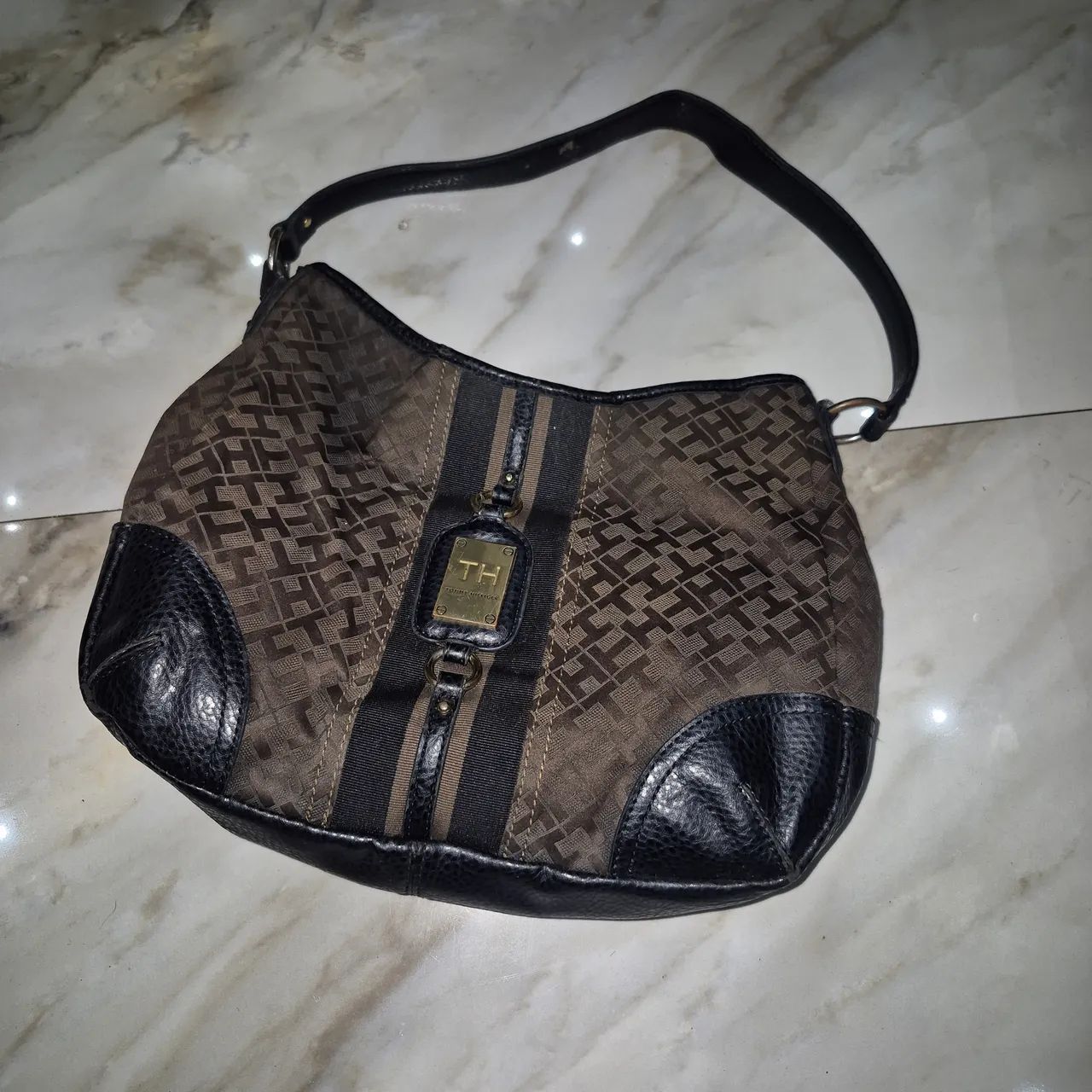 Bolsa Hobo Tommy Hilfiger