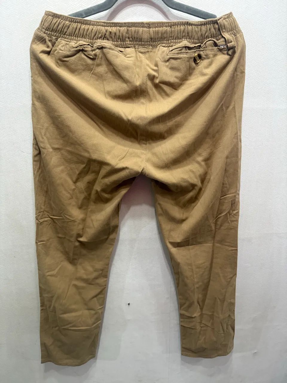 Calça masculina jogger Dript tamanho 42 caqui 
