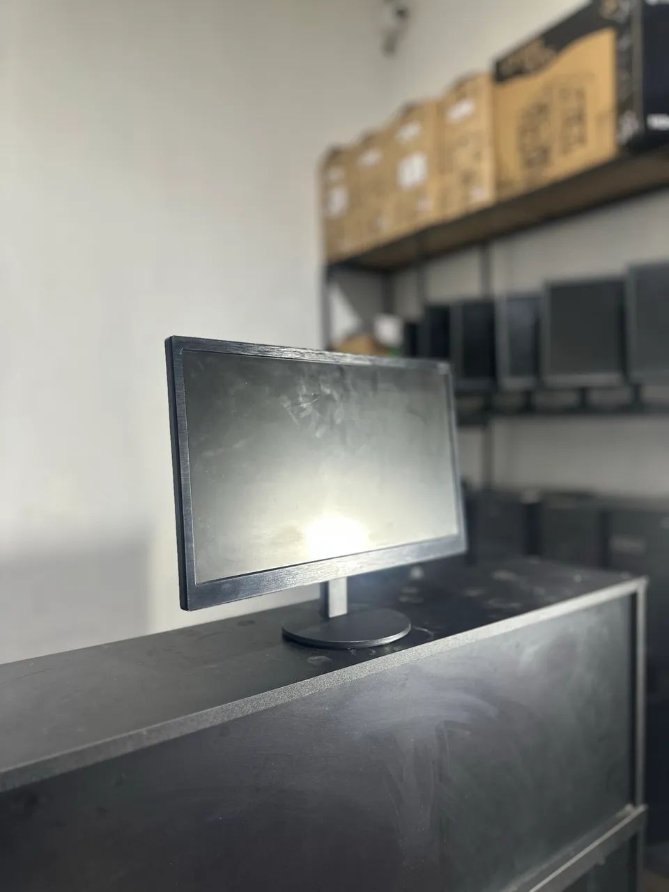 Monitor 18,5 AOC E970S Led  - Foto 4