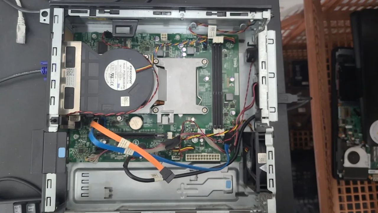 Desktop Dell Optiplex 3010 Processador I3-3220 - Foto 3